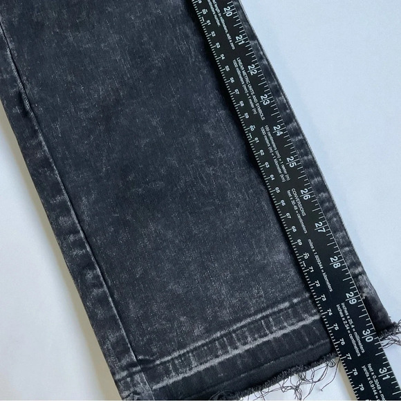 Liverpool The Straight Jeans 6/28 Black Acid Wash Raw Hem Grunge Streetwear - Picture 8 of 14